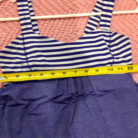 Lululemon Size 4 Top - Picture 6 of 6